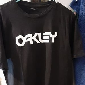 Oakley shirt